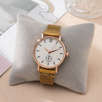 Jam Tangan Wanita Digital Fashion Ramah Lingkungan Terlaris Lintas Negara, Jam Tangan Kuarsa Tali Magnetik untuk Pelajar