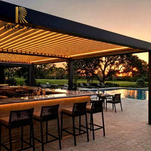 Pérgola de aluminio retráctil personalizada RKOVE RK-C3 con lamas motorizadas e iluminación LED para patio, terraza o gazebo al aire libre. - Product Image 1