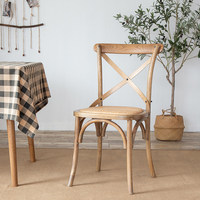 Chaise de salle à manger empilable ergonomique et durable en bois naturel avec dossier croisé pour la maison, le bar, les appartements, les événements, les mariages, les hôtels