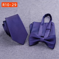 Ensemble de trois pièces de style dramatique coréen pour hommes tenue d'affaires professionnelle décontractée comprenant un carré de poche en polyester pour gilet et cravate