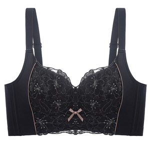 Sous-vêtements confortables respirants pour femmes romantiques Nouvelle dentelle brodée sans haut à armatures en nylon respirant - Product Image 2