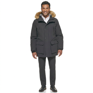 Fabricant professionnel de parkas d'hiver pour hommes avec logo et design personnalisés, parkas pour hommes avec fausse fourrure et poches - Product Image 1