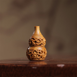 Pendentif sachet en bois de santal, forme irrégulière, design traditionnel, aromathérapie, accessoires d'anniversaire - Product Image 2