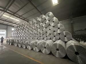 Malla de Acero Galvanizado Soldada de 6 Hilos con Tamaño de Orificio de 25.4mm X 67mm para Tuberías Submarinas de Gas y Petróleo - Product Image 4