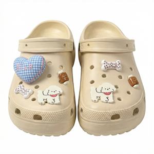 Zuecos Mary Jane de Plataforma Plana Suave Antideslizantes Reciclables de Verano Estilo Coreano con Diseño de Cachorro Dibujado a Lápiz para Mujer - Product Image 1