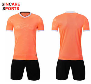 צבע שחור כדורגל גופיות גברים ילדים עשוי בסין מחיר זול כדורגל סט מדים - Product Image 2