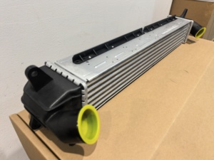 Intercooler per <span class=keywords><strong>Kia</strong></span> Ceed CD <span class=keywords><strong>SW</strong></span> 1.4 TGDI 2018-2020 2827003120 2827003110 Sistema di Raffreddamento Auto Radiatore Intercooler - Product Image 2