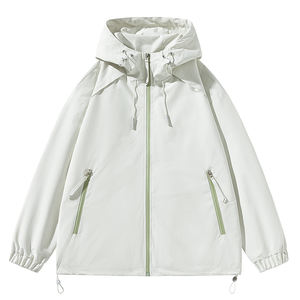 Chaqueta Impermeable de Dos Piezas con Logotipo Personalizado, Chaqueta de Montaña Cortavientos para Invierno, Chaqueta Cómoda y Fresca con Diseño de Paneles - Product Image 2