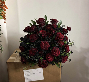 Vente en gros d'usine : Boules <span class=keywords><strong>de</strong></span> fleurs artificielles en soie élégantes <span class=keywords><strong>et</strong></span> <span class=keywords><strong>de</strong></span> haute qualité, centres <span class=keywords><strong>de</strong></span> <span class=keywords><strong>table</strong></span> bordeaux <span class=keywords><strong>et</strong></span> noirs - Product Image 5
