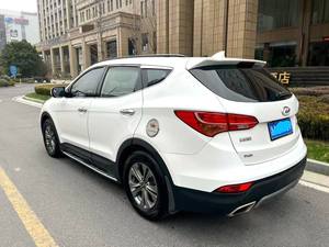 ปี 2015 สำหรับซานตาเฟ่ 2.0T GLS 2WD รุ่นสมาร์ท เอดิชั่น |   รถเอสยูวีสีดำหนังแท้ เกียร์ออ<span class=keywords><strong>โต้</strong></span> 5 ที่นั่ง รุ่น R17 |   พวงมาลัยซ้ายมือ ใช้ในรถยนต์ที่มีอยู่ในสต็อ<span class=keywords><strong>ก</strong></span> - Product Image 4