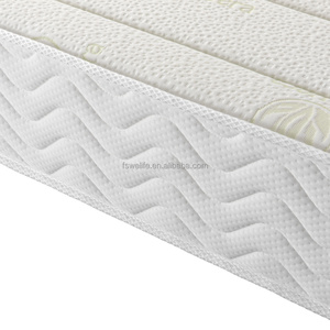 <span class=keywords><strong>Matelas</strong></span> en mousse à mémoire de forme rafraîchissante de haute <span class=keywords><strong>densité</strong></span>, standard, 10 pouces - Product Image 3