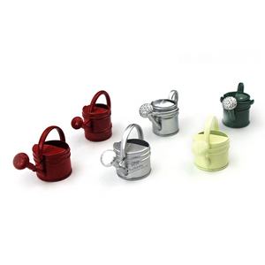 Miniature de nourriture et de scène de jeu très vendue, accessoires pour maison de poupée, mini arrosoir de jardin - Product Image 1