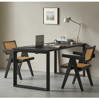 Chaise de restaurant commerciale de luxe en bois de frêne noir avec dossier en rotin, fauteuil moderne vintage en rotin, chaise de salle à manger en bois pour café