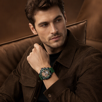 Montre de sport pour homme 44 mm, bracelet en silicone, verre minéral renforcé, cadran à aiguilles lumineuses, étanche, mouvement à quartz, design ajouré