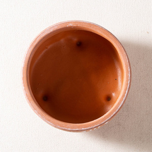 Pot à bougie en <span class=keywords><strong>terre</strong></span> <span class=keywords><strong>cuite</strong></span> rouge peinture <span class=keywords><strong>blanche</strong></span> vintage avec trois pieds - Product Image 4