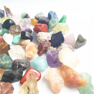 Piedras preciosas naturales cortadas al por mayor <span class=keywords><strong>1</strong></span> kg 3 ~ 5 2 ~ 3 CM cristales de roca minerales Feng Shui Zhejiang vendidos a granel - Product Image 3