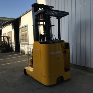 Chariot élévateur électrique Komatsu d'occasion de 1,5 tonne avec chargeur et batterie, pour allées étroites, garantie de 2 ans, transmission avant professionnelle - Product Image 5