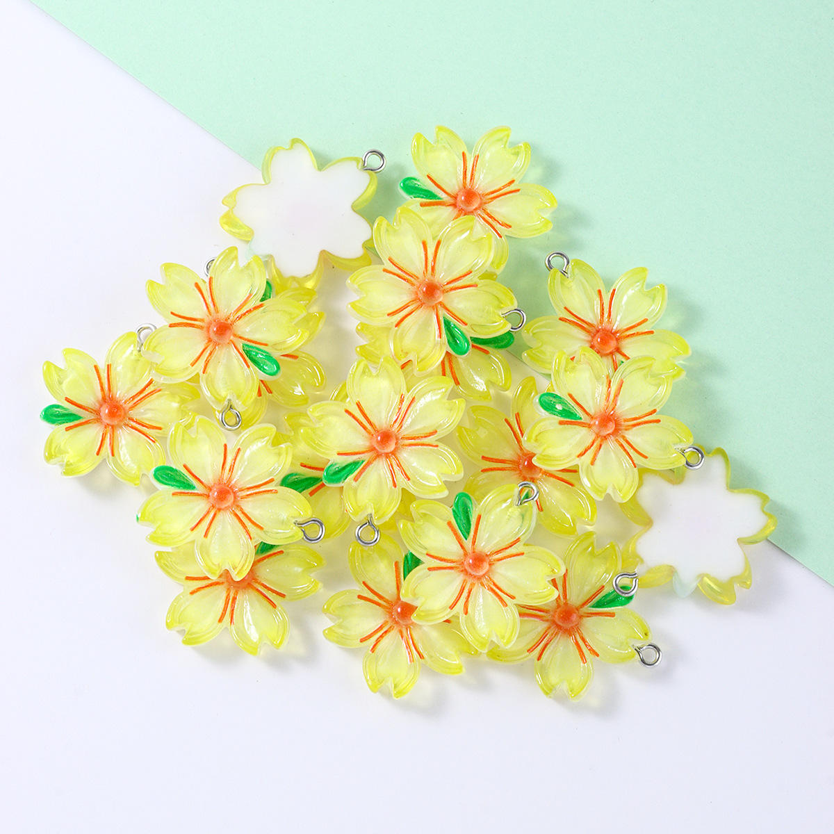 สีเหลือง