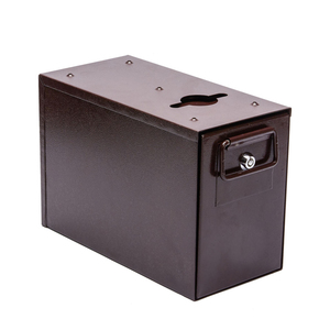 Caja Metálica Grande para Dinero de Casino con Paleta y Cerraduras - Product Image 3