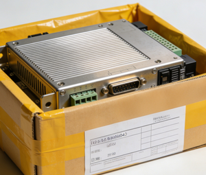 Controladores SK3136000PLC, Datos Térmicos en Tiempo Real, Entrada/Salida Analógica, Notificación de Alarma, Protocolo de Bus, Estabilidad Industrial - Product Image 2