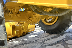 รถตักดินมือสอง Caterpillar CAT966H พร้อมบุ้งกี๋ ได้รับการรับรองมาตรฐาน CE เครื่องยนต์ Doosan - Product Image 6