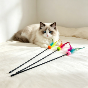 Juguete para gatos de longitud fija, con plumas desmontables y cable antirotura, para la dentición de gatitos, ideal para viajes y entrenamiento, regalo para gatos. - Product Image 1
