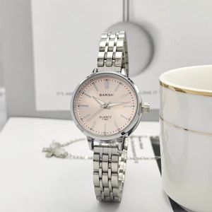 Nouvelle montre pour femme, petit cadran rond, montre-bracelet à quartz pour étudiante, boîtier en alliage avec bracelet en alliage argenté - Product Image 4