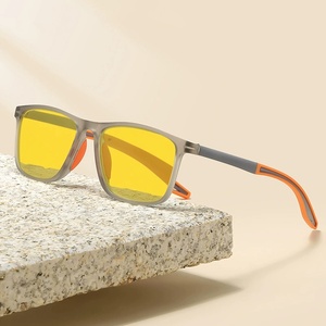 Gafas Unisex de Alta Calidad con Protección Anti Luz Azul, Material de PC, Personalizables con Logotipo, Lentes Amarillas, Rojas y Naranjas, Visión Nocturna - Product Image 2