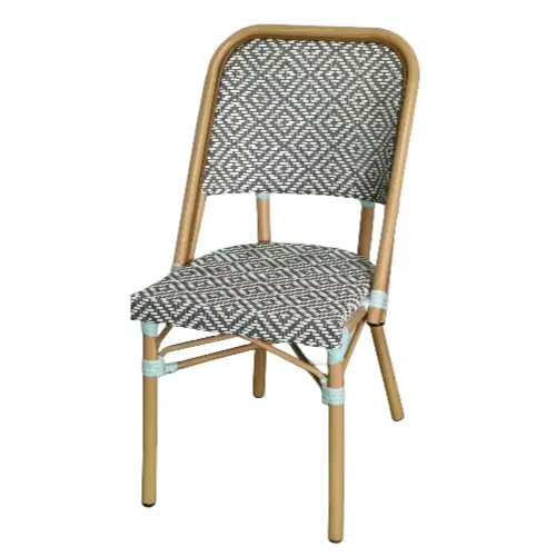 เก้าอี้รับประทานอาหารสไตล์ฝรั่งเศสทำจากไม้ไผ่ทำจาก PE เก้าอี้หวายทำจากโลหะใช้ในสวนสมัยใหม่