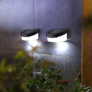 Lámpara Solar de Pared 2LED con Difusor de Policarbonato en Forma de Cilindro para Iluminación Exterior - Product Image 4