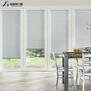 Volets en aluminium à lattes verticales de 12,5 mm avec simple vitrage intégré pour usage extérieur résidentiel - Durables, écologiques, pour hôtels - Product Image 3