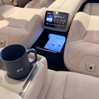 Mobil Listrik Murni Nio Onvo L80 Model 2026, Pengisian Cepat Tegangan Tinggi 900V, EV 2/4WD SUV, Kendaraan Energi Baru, Mobil China untuk Dijual