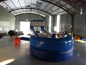 Toboggan aquatique gonflable en PVC pour enfants - Marque Spring Empire, capacité 100-500 kg, 5-10 passagers, usage résidentiel et scolaire, extérieur/intérieur - Product Image 3