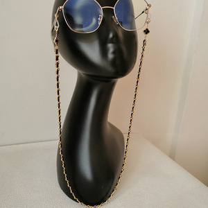 Design à la mode fleur métal <span class=keywords><strong>lunettes</strong></span> chaîne corde <span class=keywords><strong>lunettes</strong></span> accessoires femmes Pu cuir <span class=keywords><strong>lunettes</strong></span> de soleil <span class=keywords><strong>cordon</strong></span> - Product Image 4