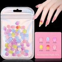 Vente en gros de breloques 3D en résine pour nail art, motifs mignons de donuts et biscuits, bijoux pour ongles, décorations de crème glacée pour ongles, fournisseurs