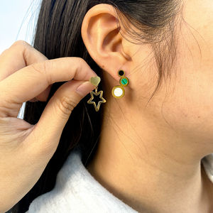 Pendientes Pequeños de Acero Inoxidable con Baño de Oro de 18k, Diseño Simple, Venta al Por Mayor - Product Image 6