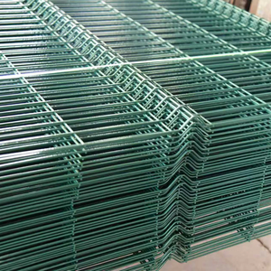 سياج شبكي ملحوم ثلاثي الأبعاد مغلفن بالغمس الساخن ومطلي بالـ PVC من الشركة المصنعة - Product Image 1