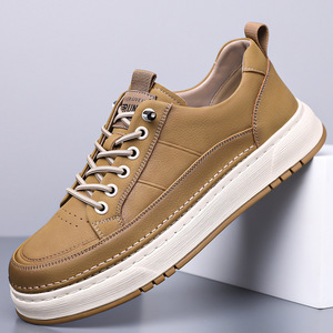 Zapatillas casuales para hombre con suela de goma antideslizante, de cuero, para caminar, estilo informal. - Product Image 1