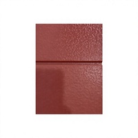 Panneau sandwich isolé en acier galvanisé à rainure unique, motif rouge moderne, écologique, résistant à l'eau et au feu, extérieur élégant