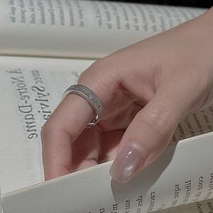 แหวนเงินแท้ S925 ชุบทอง 18K ดีไซน์หรูหรา สไตล์มินิมอลฝรั่งเศส ทันสมัย ประดับเพชรซิคอนขัดเงา ขนาดฟรีไซส์ ขายส่ง - Product Image 3