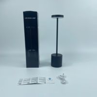 Lampe de table LED moderne en métal, rechargeable par DC, sans fil, 5W, à intensité variable, avec commande tactile, portable, pour restaurant et hôtel (vente en gros)