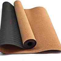 Tapis de yoga en liège en gros avec base en caoutchouc naturel antidérapant, tapis d'exercice pour yoga chaud avec accessoires de yoga en liège, logo personnalisé OEM