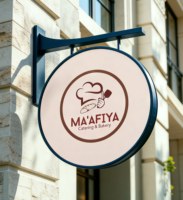 Enseigne lumineuse circulaire suspendue étanche pour affichage de logo, idéale pour restaurants, cafés, boutiques et branding professionnel