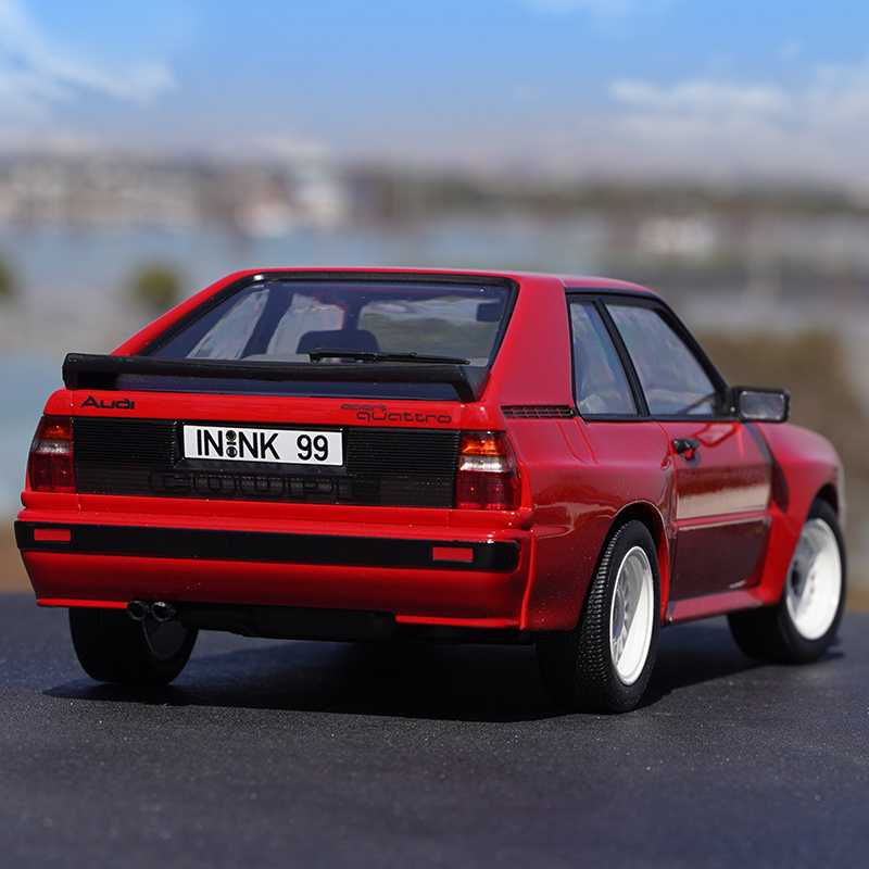 ミニカー AUTOart Audi sport Quattro 1988 1/18 51TG3FsgSyL._UF350,350_QL80_.jpg