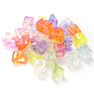 Perles de lettres en acrylique transparentes couleur AB, perles alphabet 3D irisées pour bijoux faits main, accessoires de loisirs créatifs personnalisés - Product Image 5