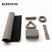 Kit de Yoga et Pilates 6-en-1 : Tapis, Bloc, Haltère en Silicone, Barre, Anneau Triangulaire, Bande de Résistance – Kit de Gymnastique à Domicile Taupe – Logo Personnalisé OEM