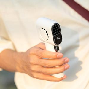 Ultra-léger Portable 4000mah Mini <span class=keywords><strong>Ventilateur</strong></span> De Poche Rechargeable <span class=keywords><strong>USB</strong></span> <span class=keywords><strong>Ventilateur</strong></span> avec Affichage Numérique <span class=keywords><strong>Grand</strong></span> Vent pour Maison Voiture Extérieur RV Utilisation - Product Image 1