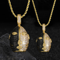 Vente en gros usine Collier pendentif masque Hip Hop plaqué or avec pierres noires et blanches pour hommes, bijoux de rappeur, cadeau