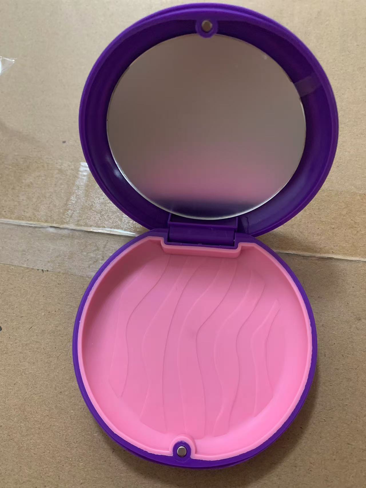 Morado con espejo