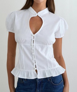 Camicetta da donna blu navy con colletto alla coreana, maniche a sbuffo, scollo a goccia, orlo arricciato e bottoni - Product Image 4